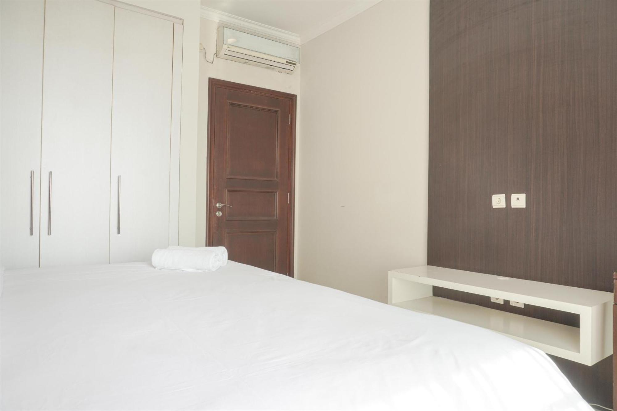 Cozy And Tidy 1br At The Bellezza By Travelio * Jakarta