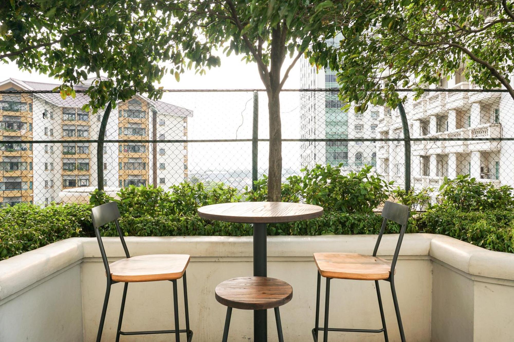 Cozy And Tidy 1br At The Bellezza By Travelio Jakarta